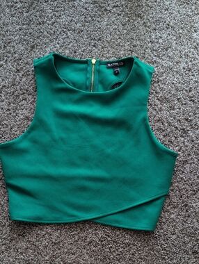 Express Women's Emerald Green Cropped Shell Top